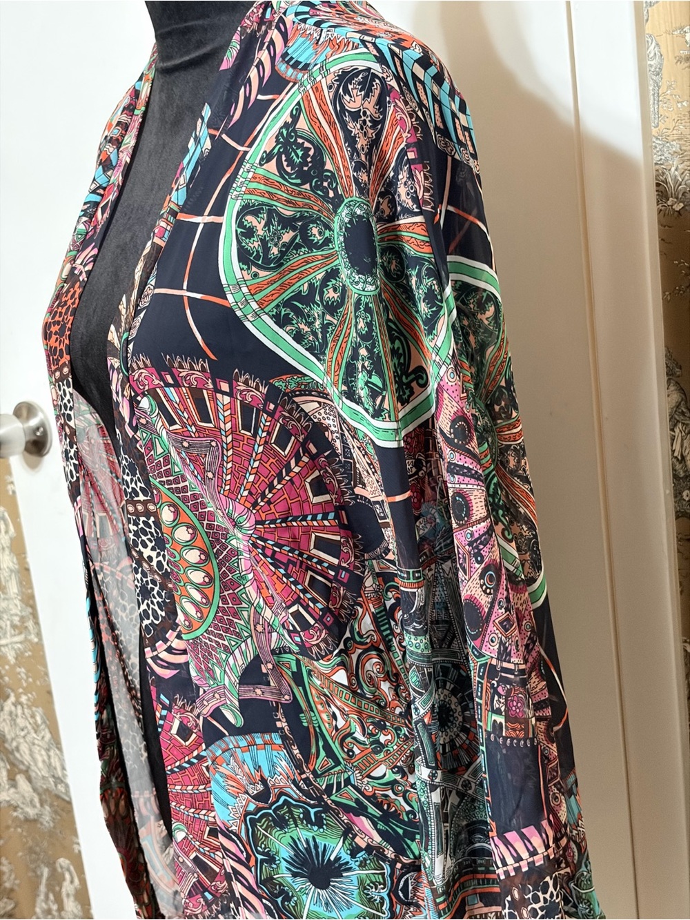 Women's Multicolor Patterned Kimono Jacket - Picture 7 of 12